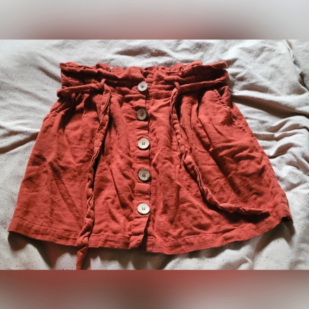 High waisted mini skirt